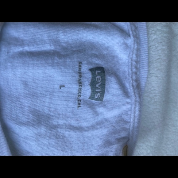 Levi’s shirt - Picture 3 of 3